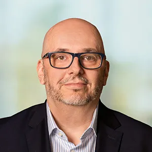 Artur Terlecki - Associate Director
