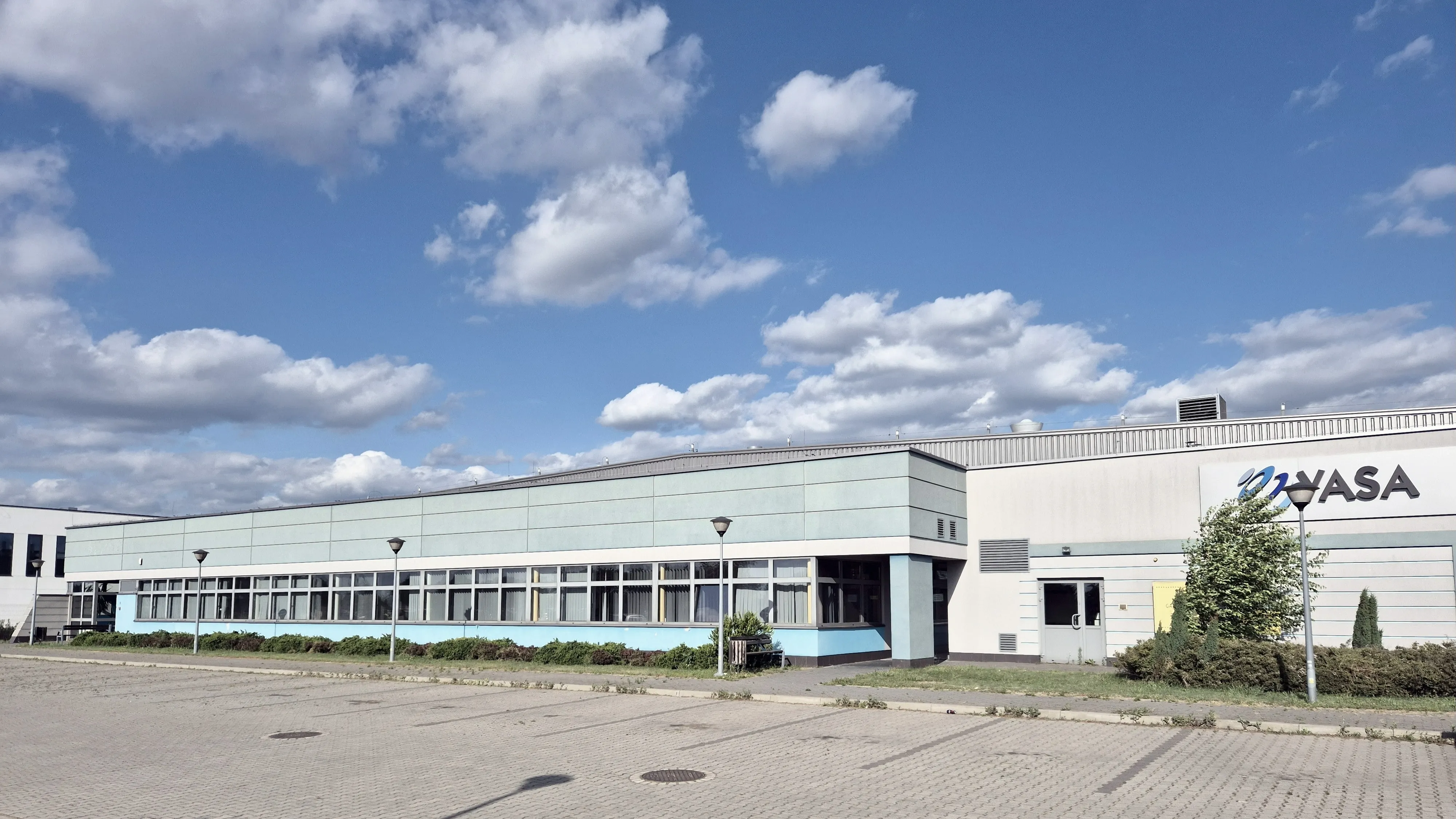 Mielec - obiekt produkcyjno-magazynowy (na sprzedaż) main