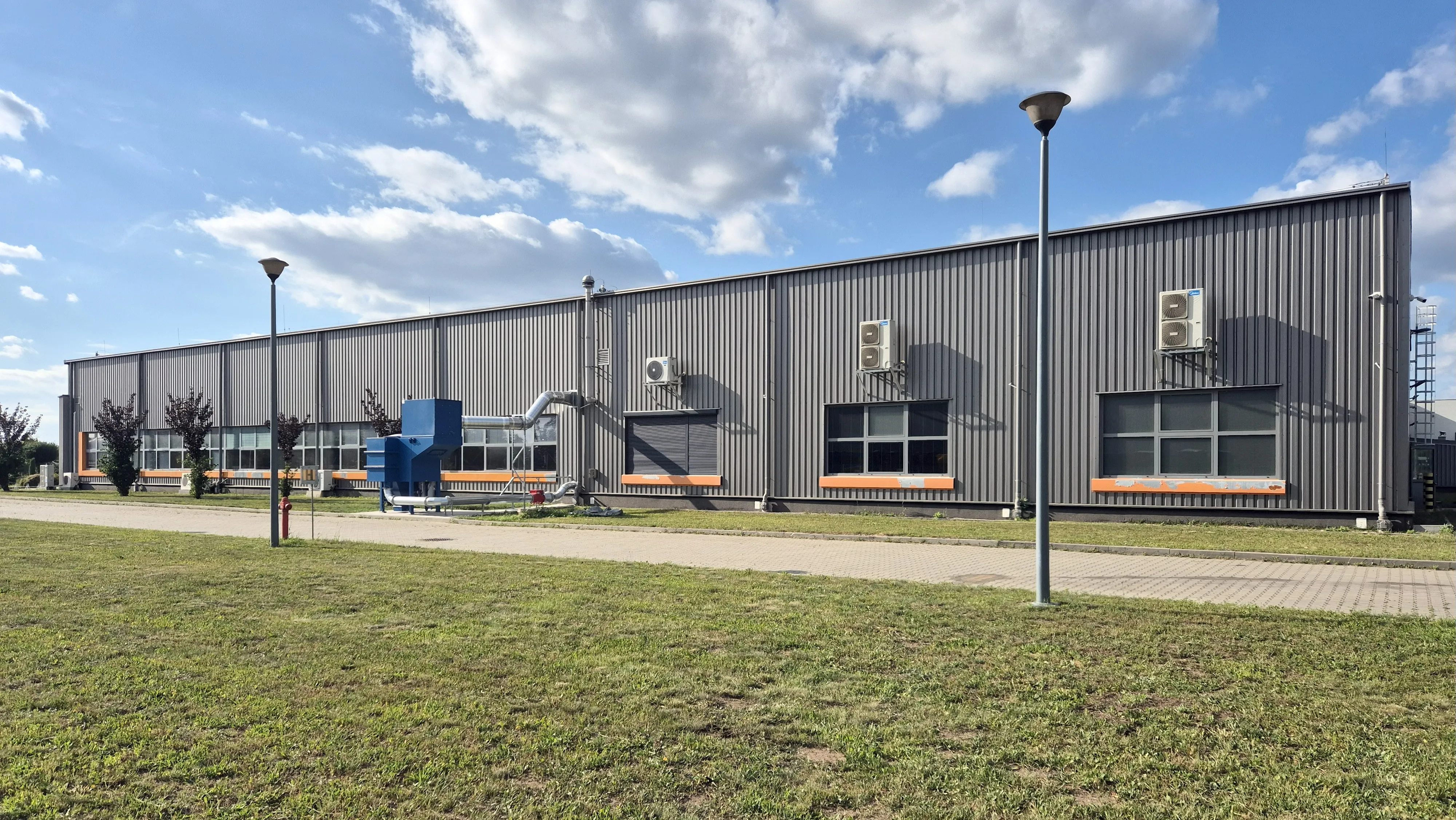 Mielec - obiekt produkcyjno-magazynowy (na sprzedaż) 2